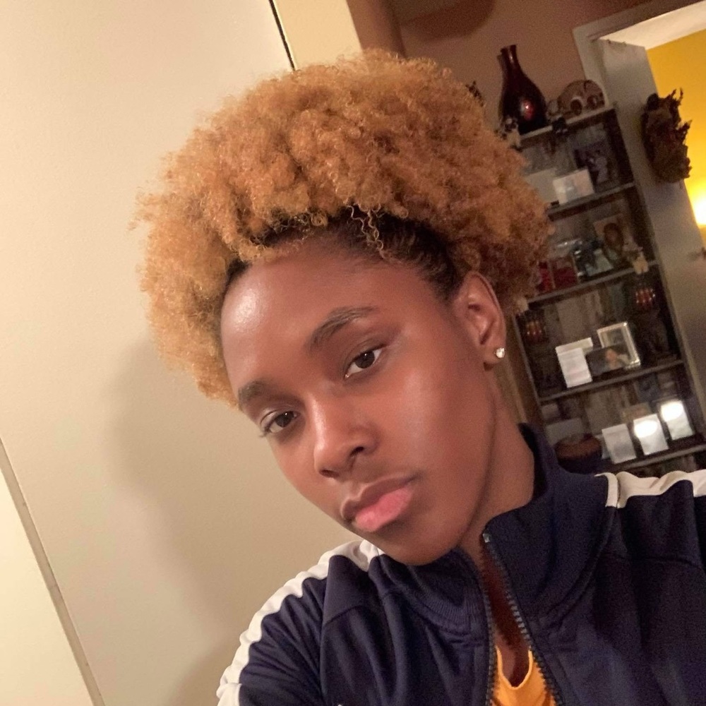 Meet your Posher, Mani